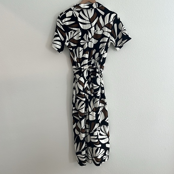 Tabitha Brown X Target Floral Leaf Tropical Jumpsuit Size Small - Picture 7 of 10